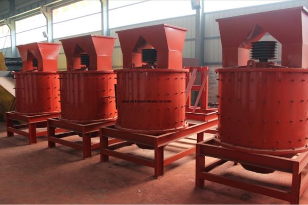 máy nghiền búa trục đứng